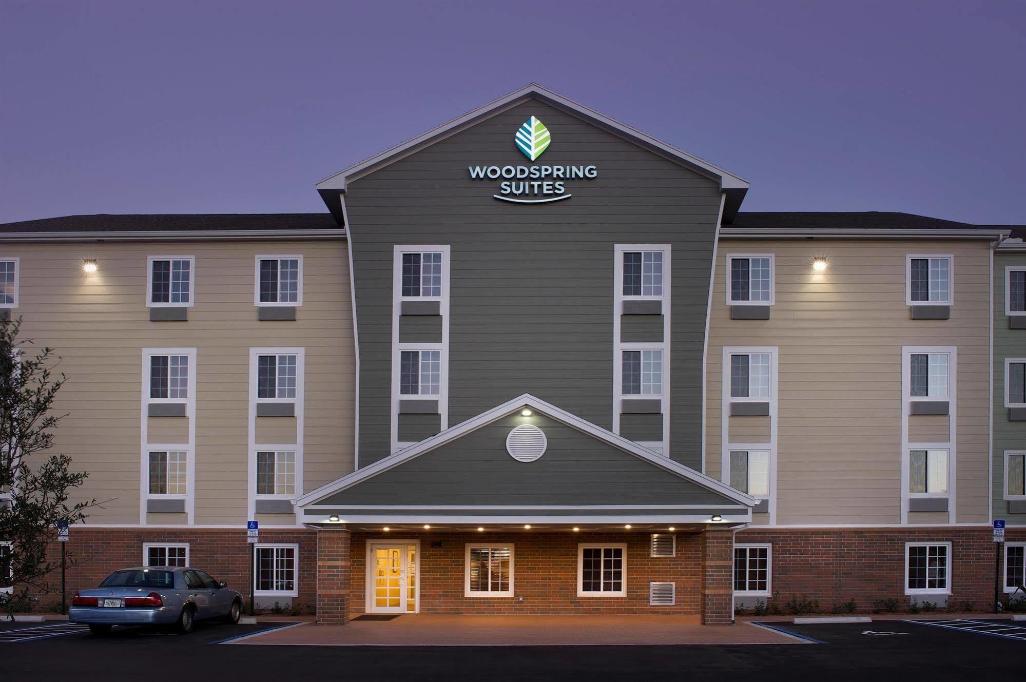 לייק וורת' Woodspring Suites Lake Worth מראה חיצוני תמונה